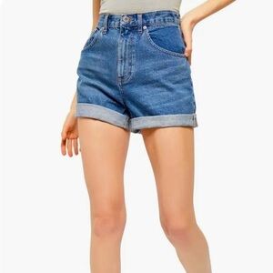 NWT High rise mom shorts